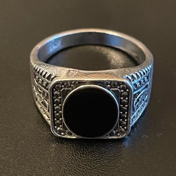 Jewelry - Oval obsidian S925 silver ring size 10